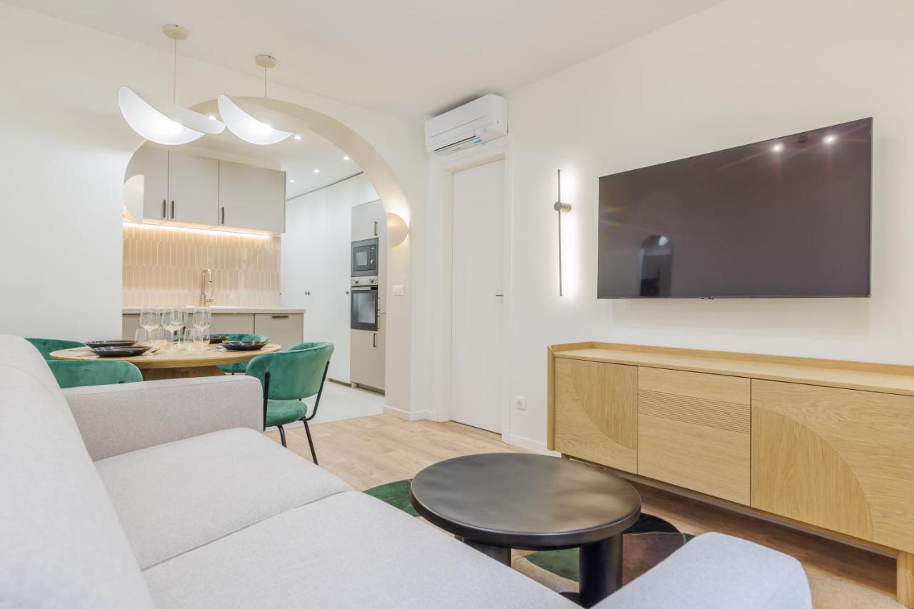 Modern Apartment Near Montmartresacre Coeur Parigi Esterno foto